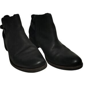 Black Leather Korks by Kork-Ease Sonya  Casual Zip Ankle Bootie Womens Size 7.5